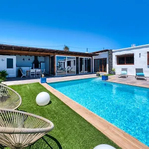 Macher Piscina Y Bar Piscina Villa Tías